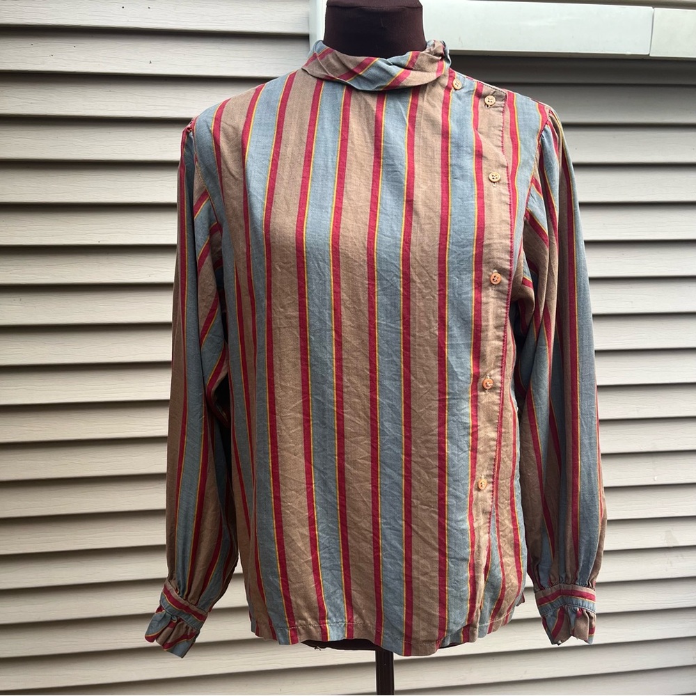EUC Weathervane earthy unique neckline asymmetrical button blouse top